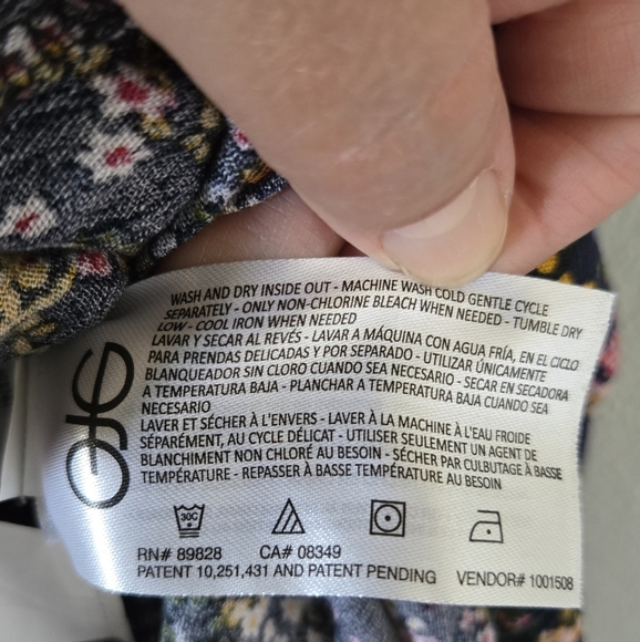 Jessica Simpson Tiered Navy Floral Maxi Dress Size Small - Picture 9 of 9